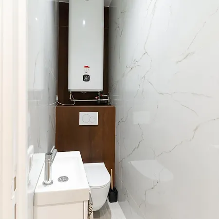 French Riviera Old Town Heart * Nice