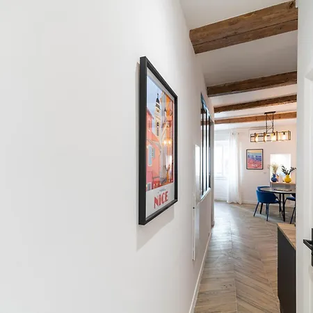 French Riviera Old Town Heart Apartment